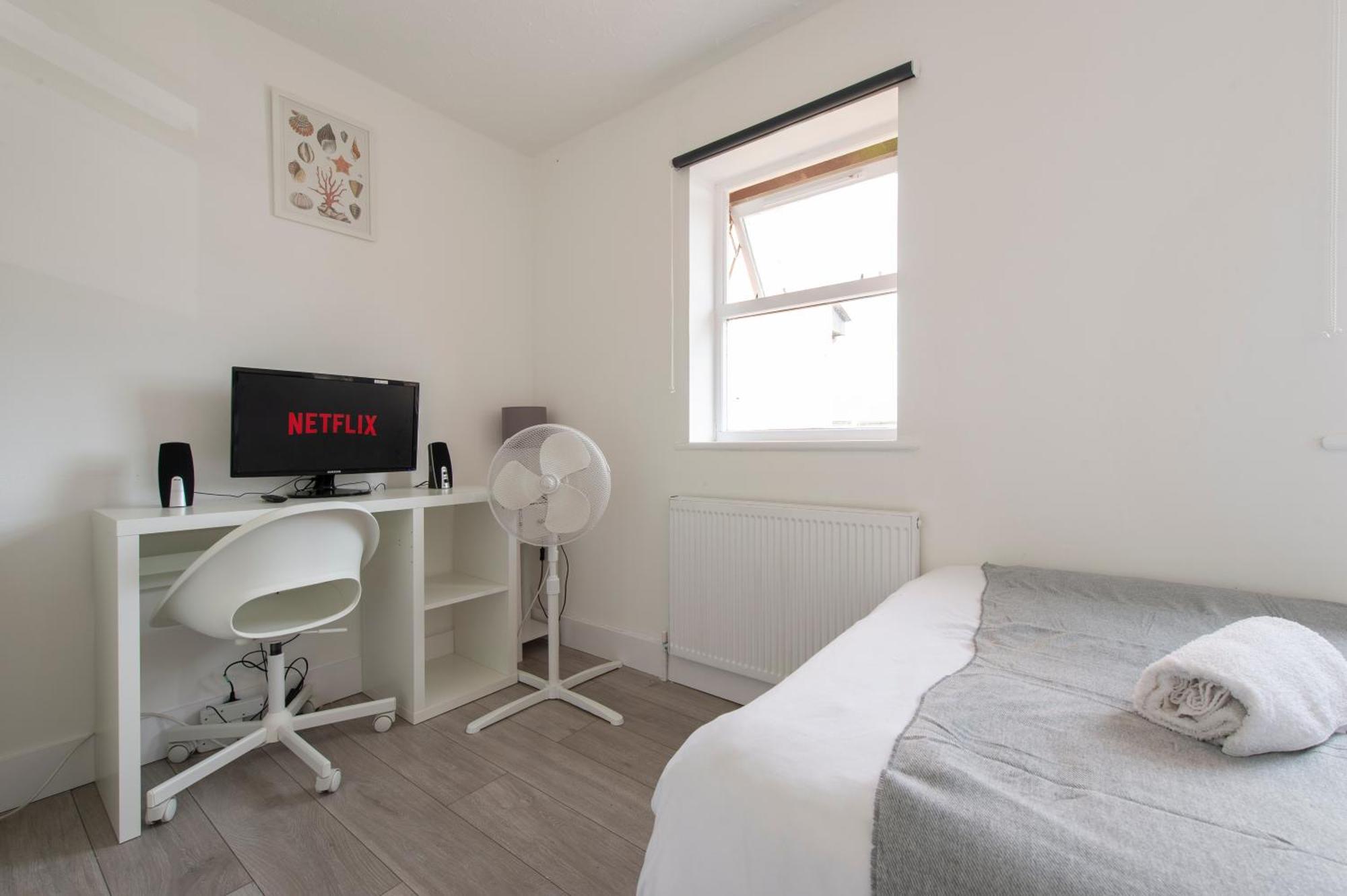 Stylish 2 Bed House Near O2 Arena, Excel & Airport Casa vacanze Londra