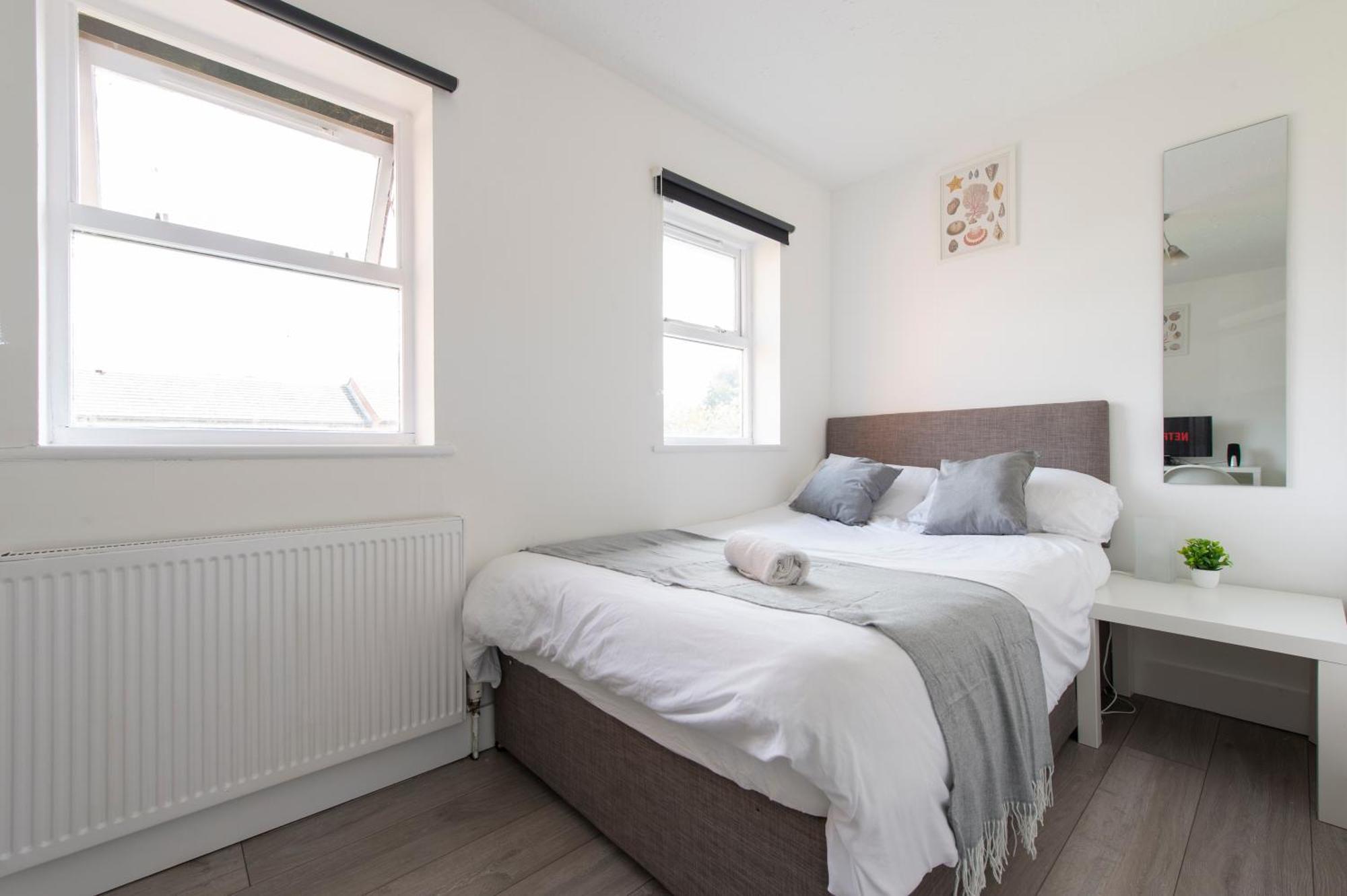 Stylish 2 Bed House Near O2 Arena, Excel & Airport *