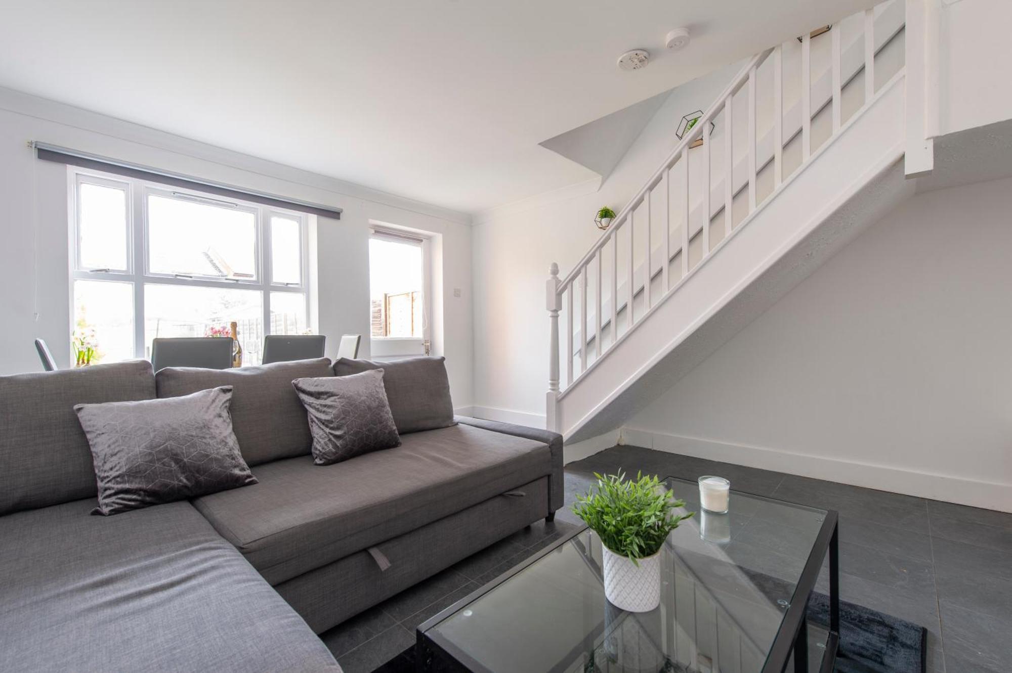 Stylish 2 Bed House Near O2 Arena, Excel & Airport